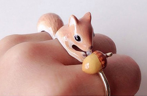 曼谷珠宝设计师的创意动物戒指